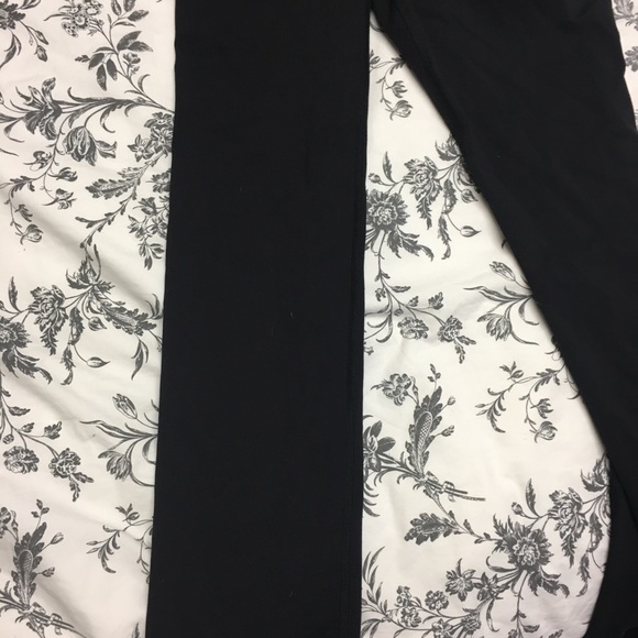 Lululemon yoga pants - Picture 5 of 5